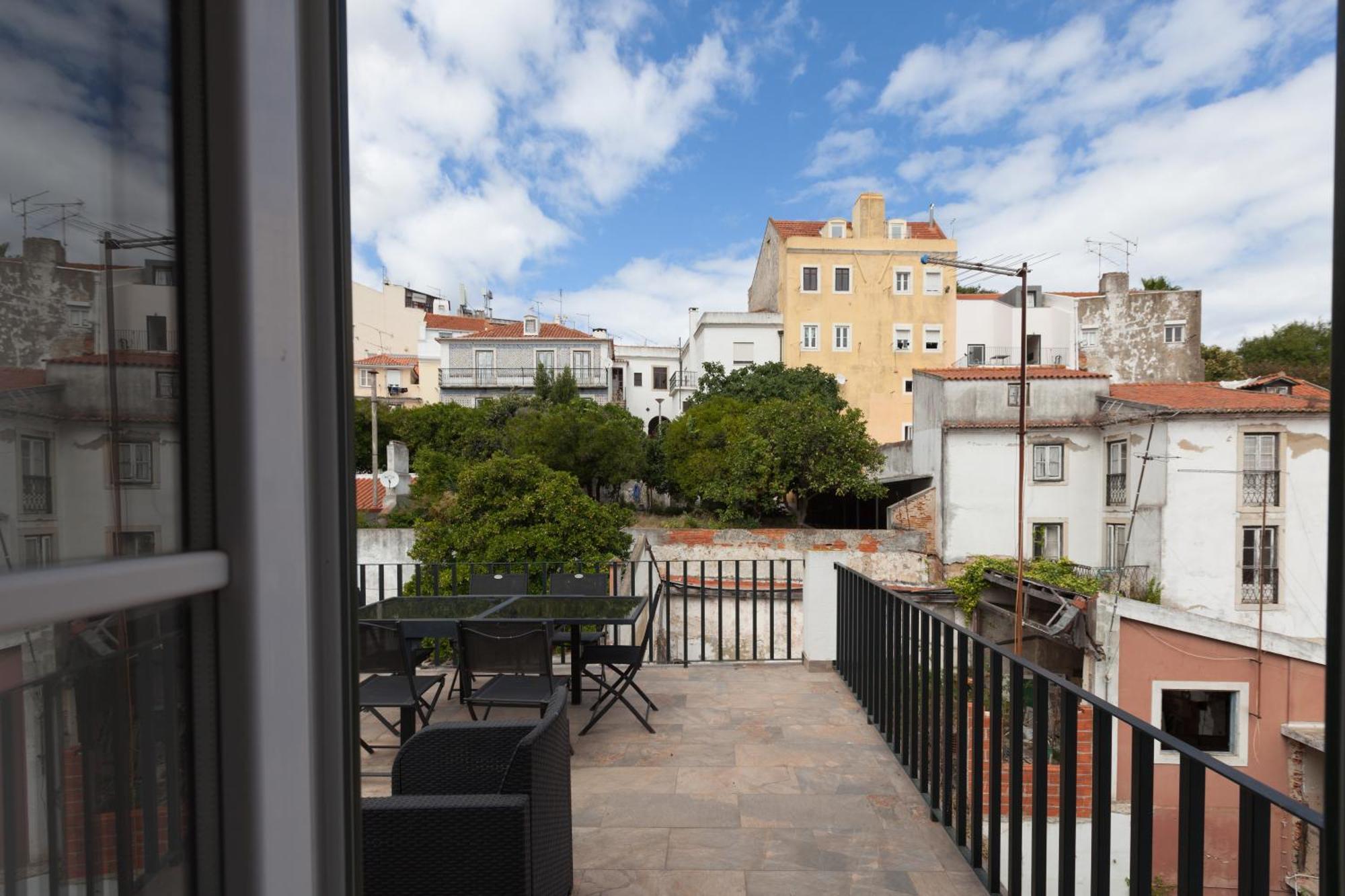Апартаменты Flh Portas Do Sol Duplex With Terrace Лиссабон Экстерьер фото